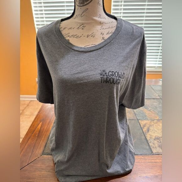 Grow through it 2 sided shirt - Picture 2 of 8